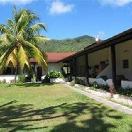 Beach Villa Guesthouse Grand Anse  Exterior photo